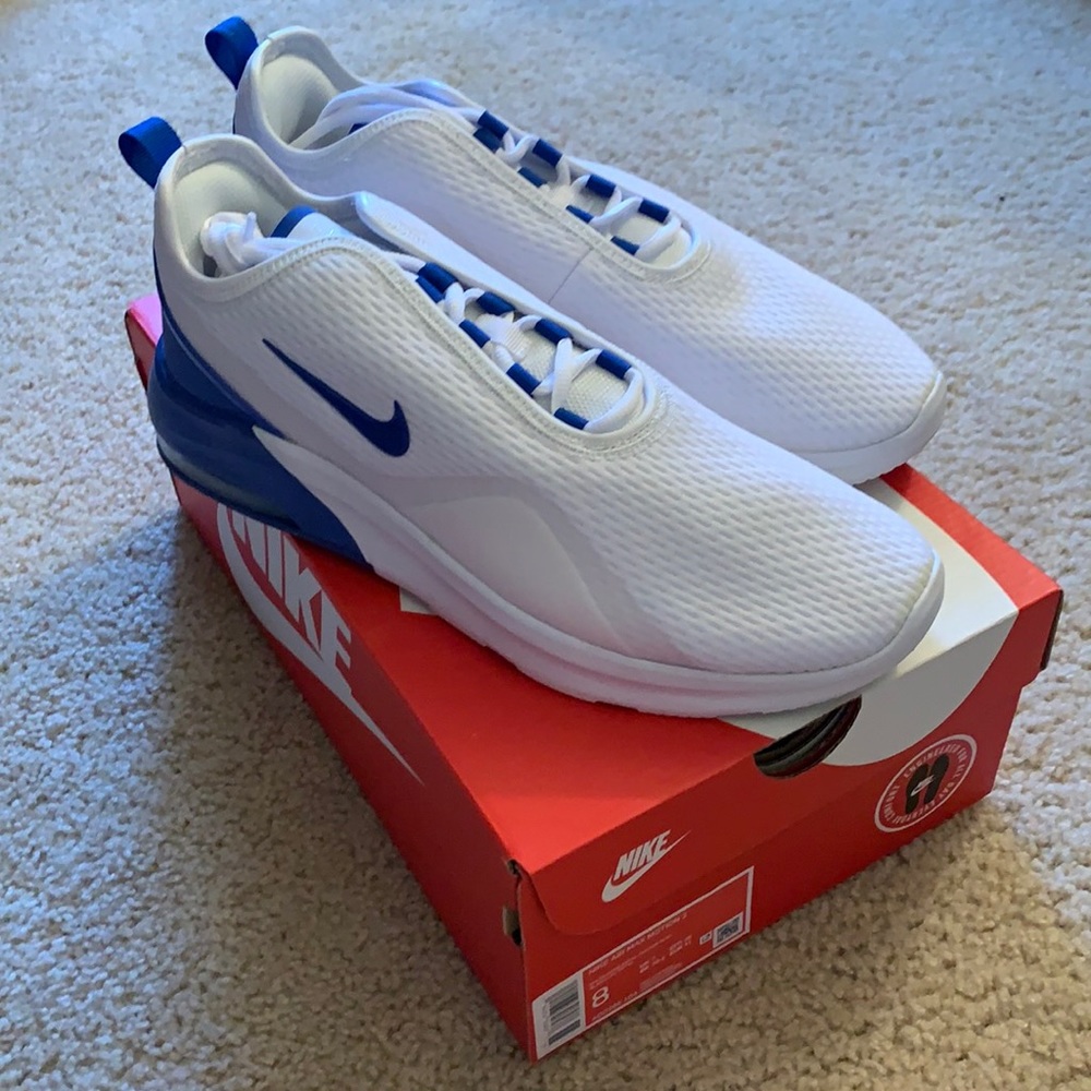 NWT Nike Air Max Motion 2 shoes